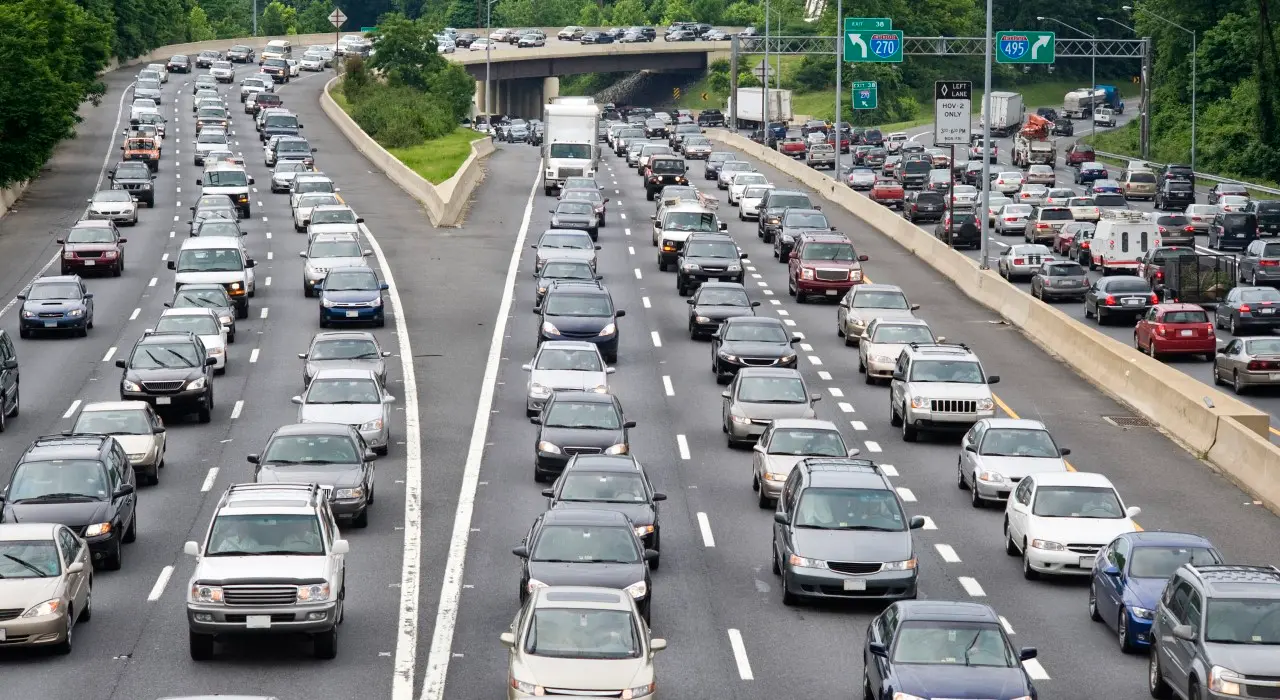 Tips for a Safe Road Trip During the Holidays