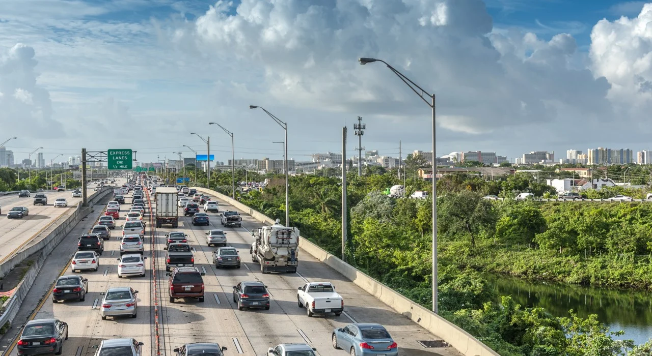 Ways to Avoid Getting in a Car Accident: Miami