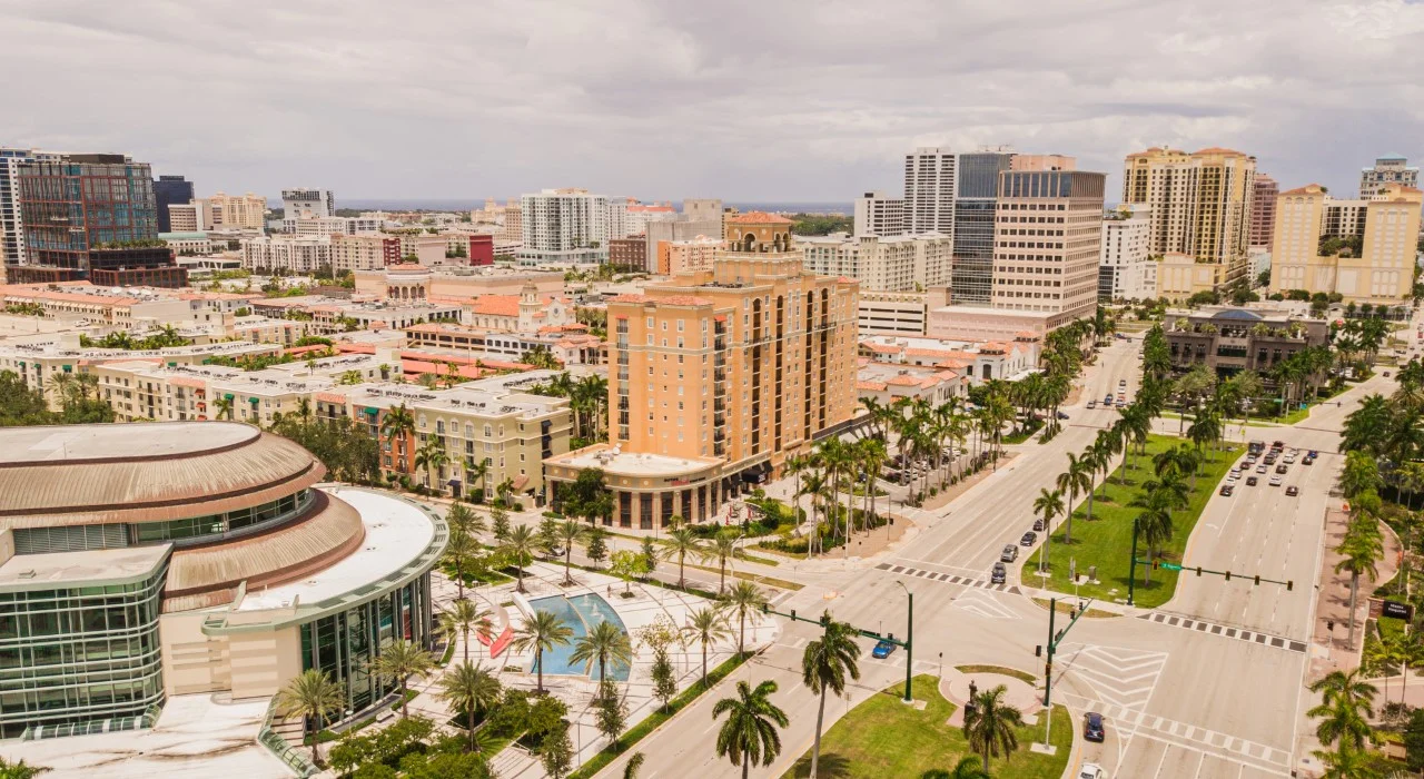 Ways to Avoid Getting in a Car Accident: West Palm Beach